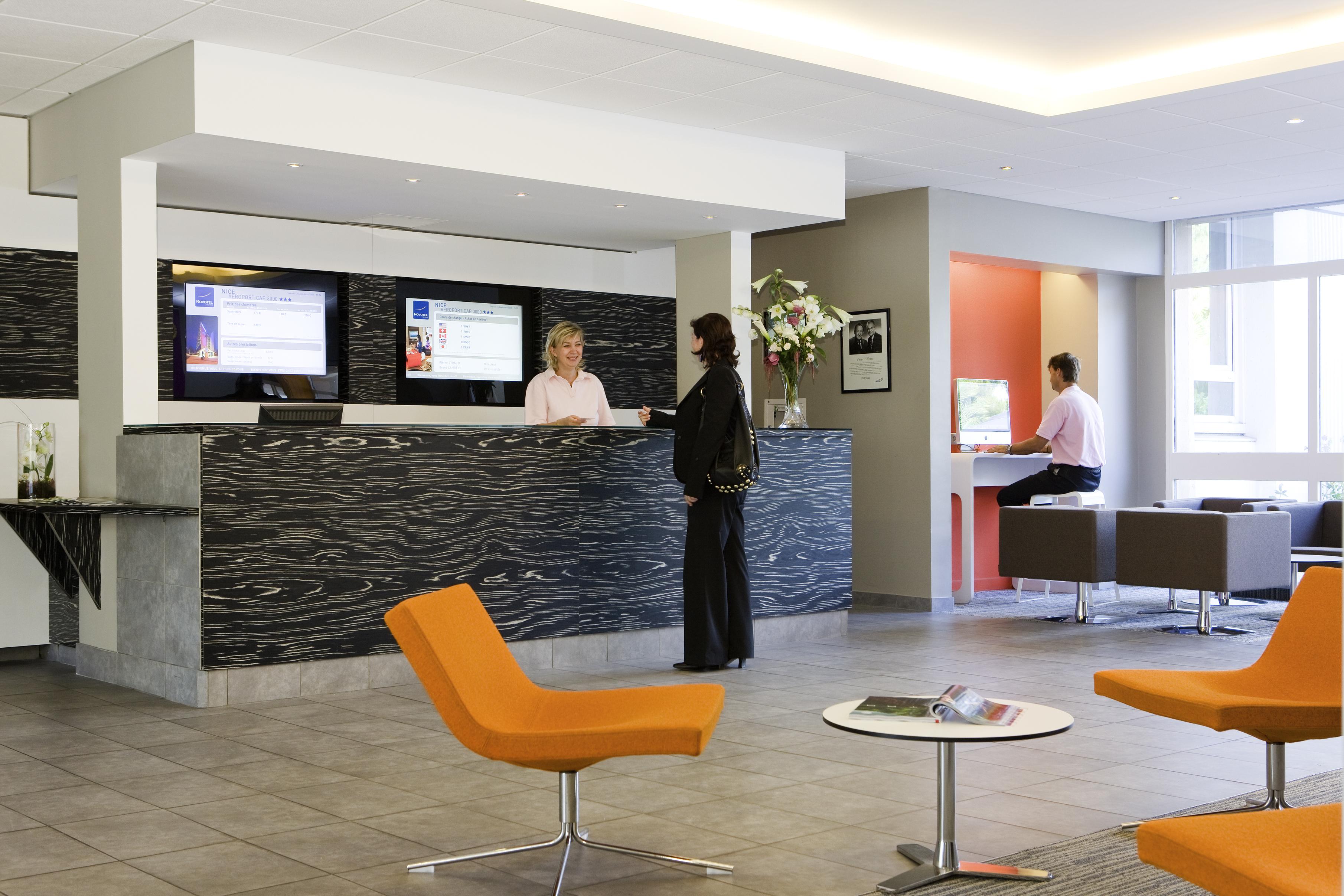 Novotel Nice Aeroport Cap 3000 Сен-Лоран-дю-Вар Экстерьер фото