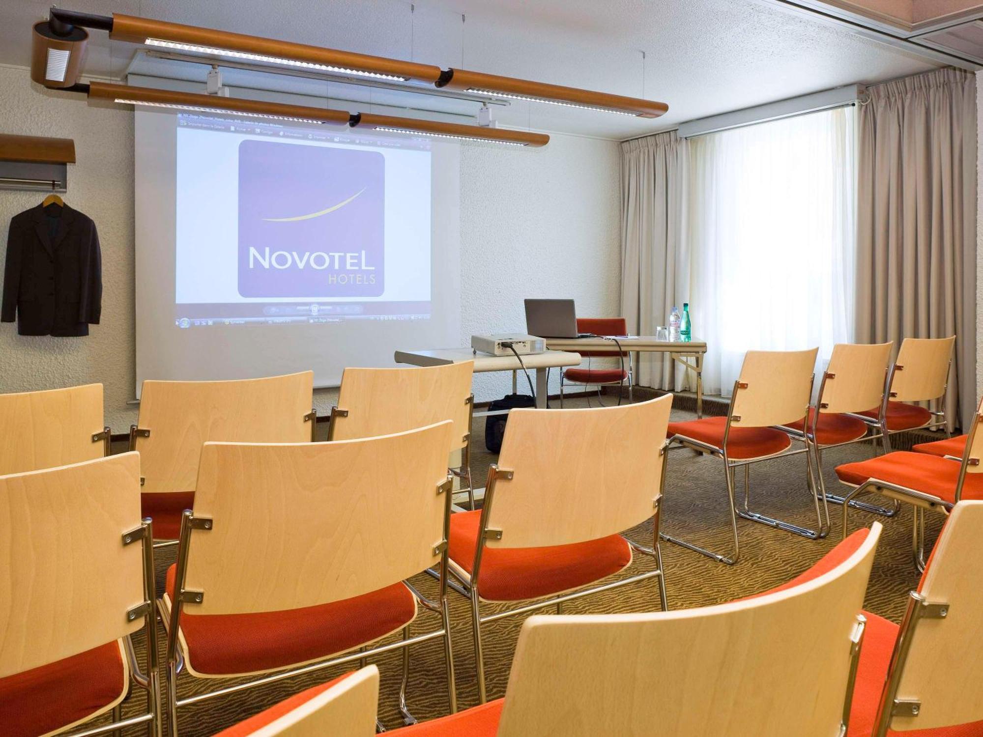 Novotel Nice Aeroport Cap 3000 Сен-Лоран-дю-Вар Экстерьер фото